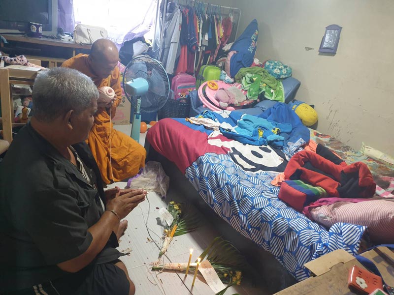 แม่ลูกถูกปาดคอหนีหนี้