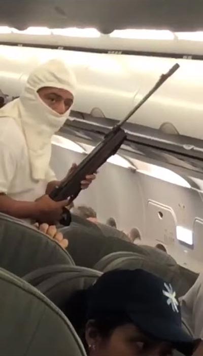 คลิปจี้เครื่องบิน