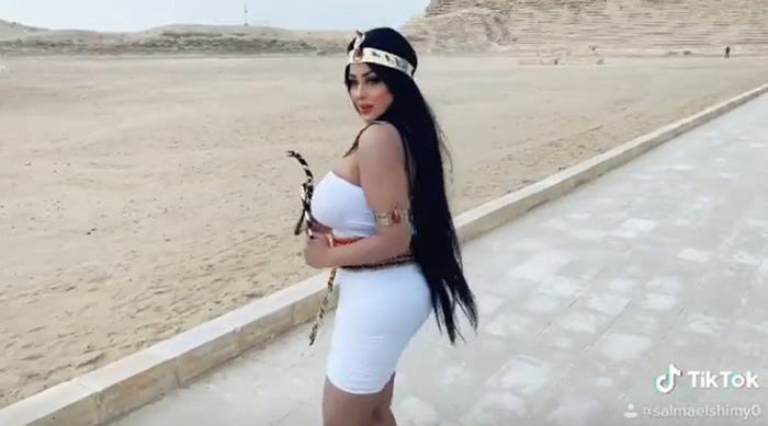 นางแบบสาวถูกจับ