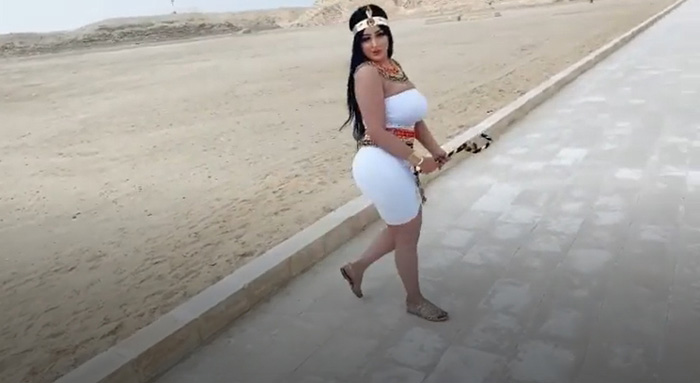 นางแบบสาวถูกจับ