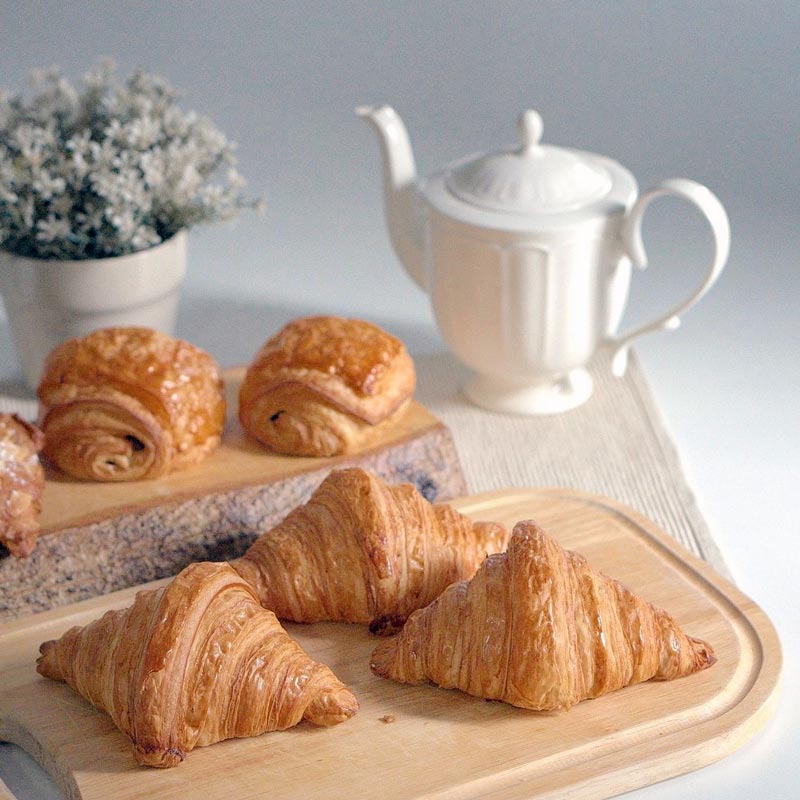 เรือขวางคลองซุเอส กระทบร้านครัวซองต์