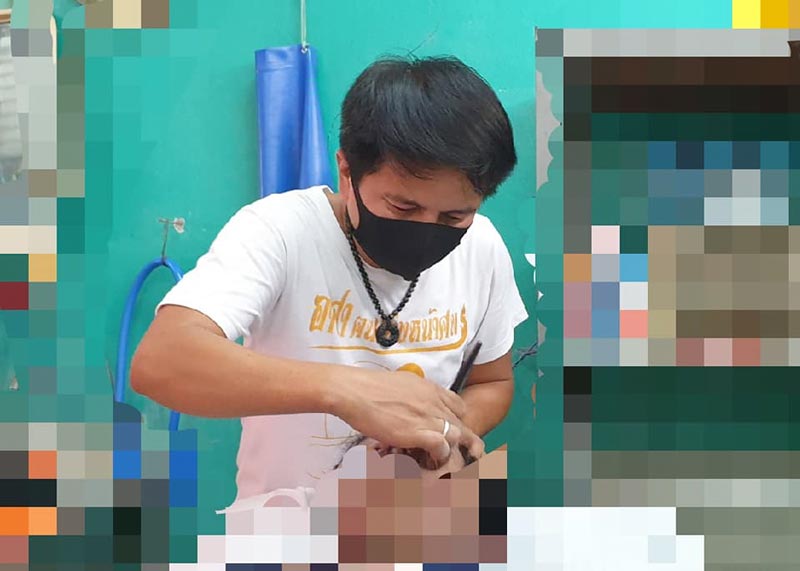 เอ แต่งหน้าศพ คนติดโควิด 19