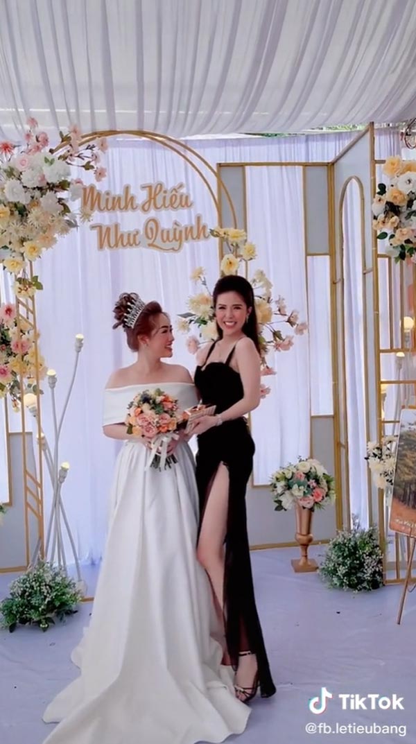 ชุดแย่งซีนเจ้าสาว