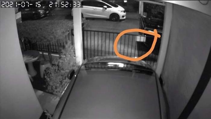 เพื่อนบ้านจอดรถขวางหน้าบ้าน