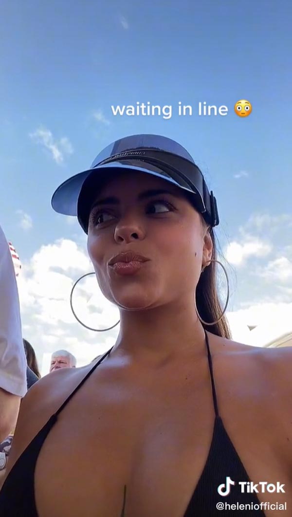 เสื้อฟรี Disney World