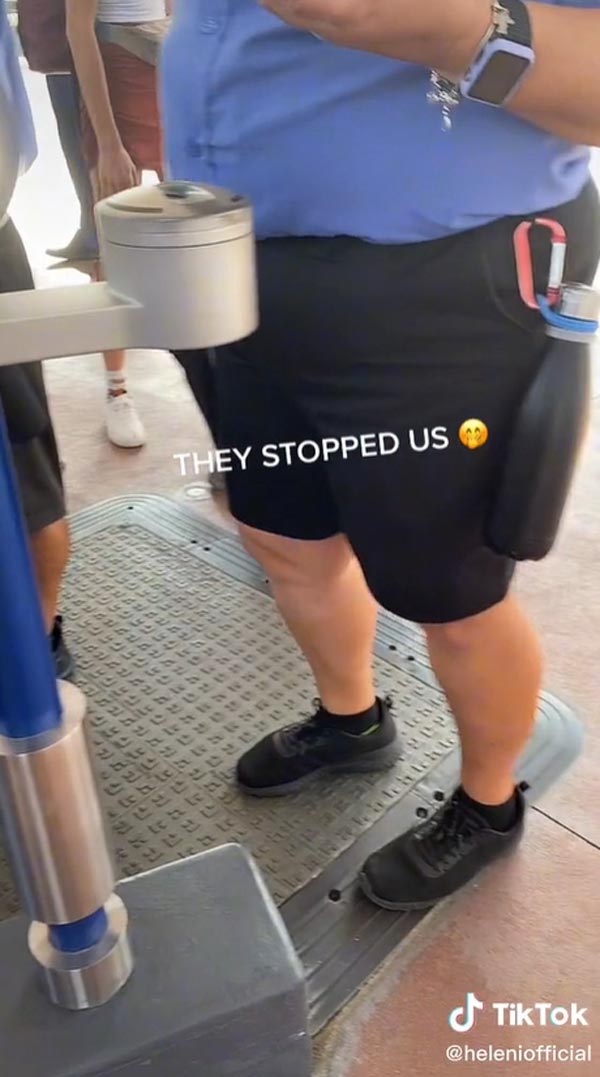 เสื้อฟรี Disney World