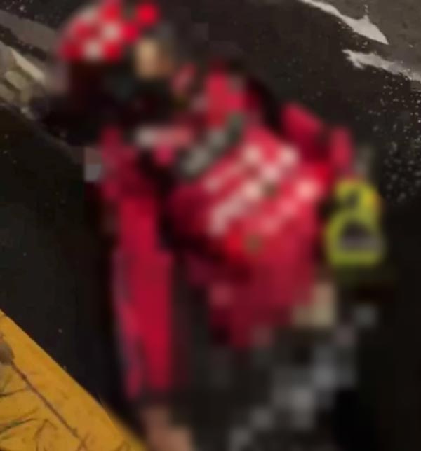 หนุ่มฮอตโซเชียล ซิ่งมอเตอร์ไซค์