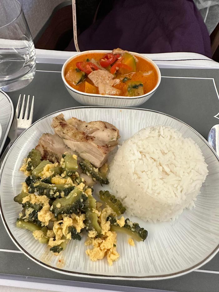 ดราม่าอาหารการบินไทย