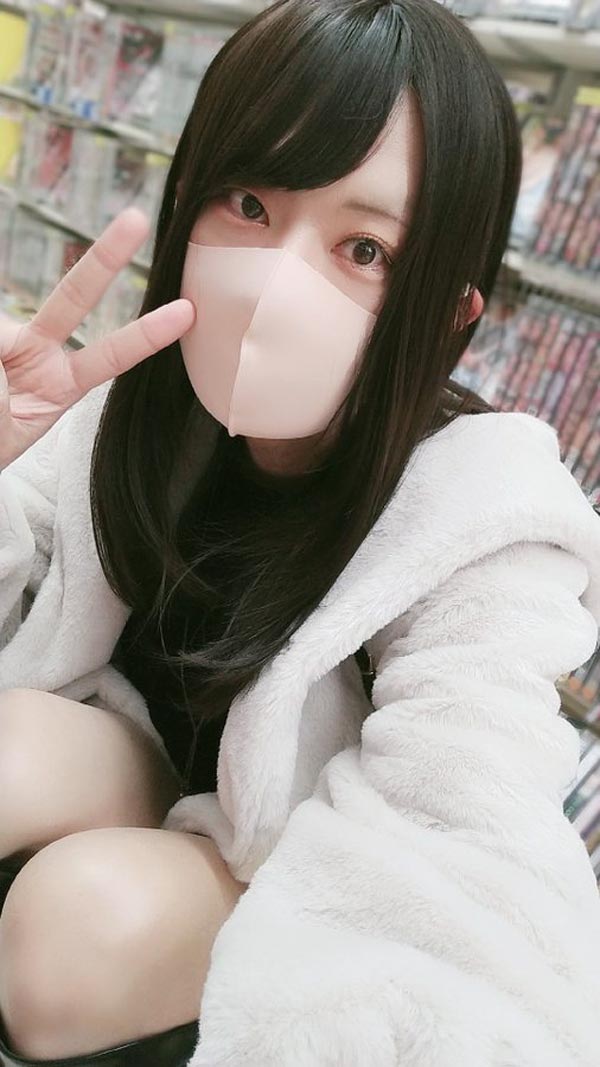 เน็ตไอดอลสาวญี่ปุ่น