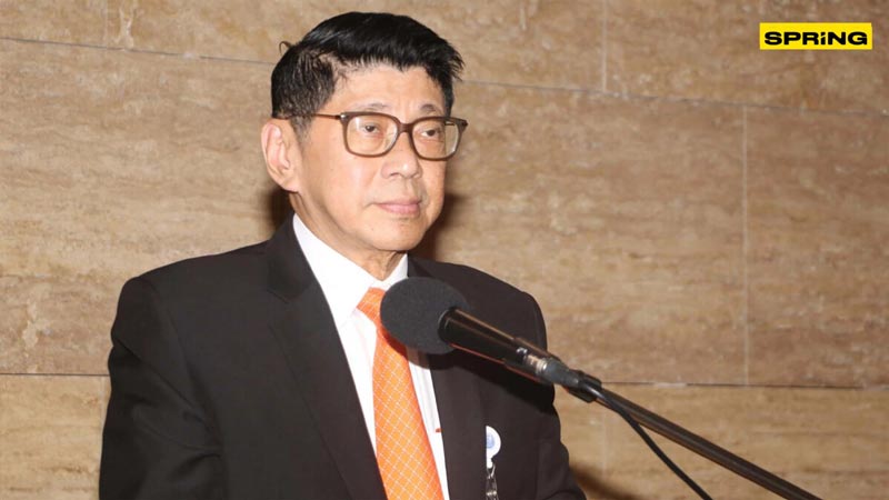 นายวิษณุ เครืองาม ทูลเกล้าฯ พ.ร.ฎ.ยุบสภา