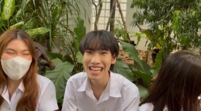 คลิปไวรัล ขอแม่เพื่อนไปเที่ยว