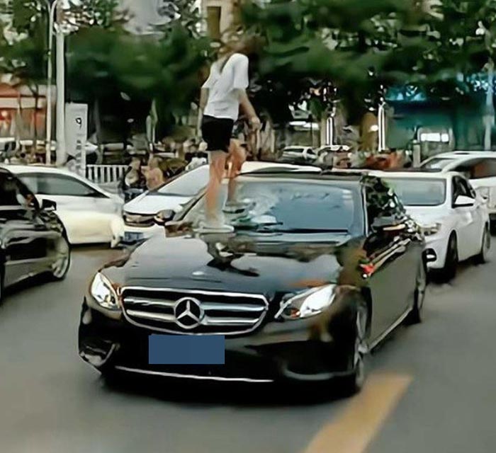 เมียหลวงจับเมียน้อย