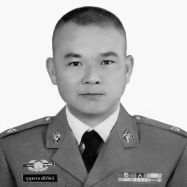 ตำรวจถูกคนร้ายทำร้าย