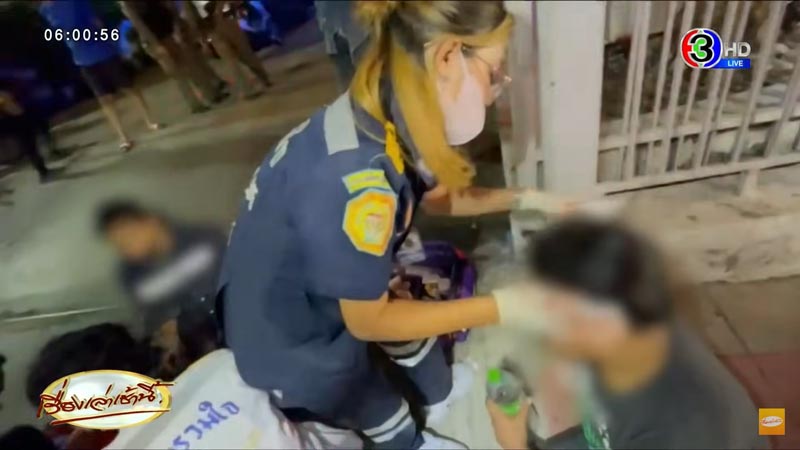 แผ่นเหล็กหล่นทับคนงาน สะพานลำสาลี