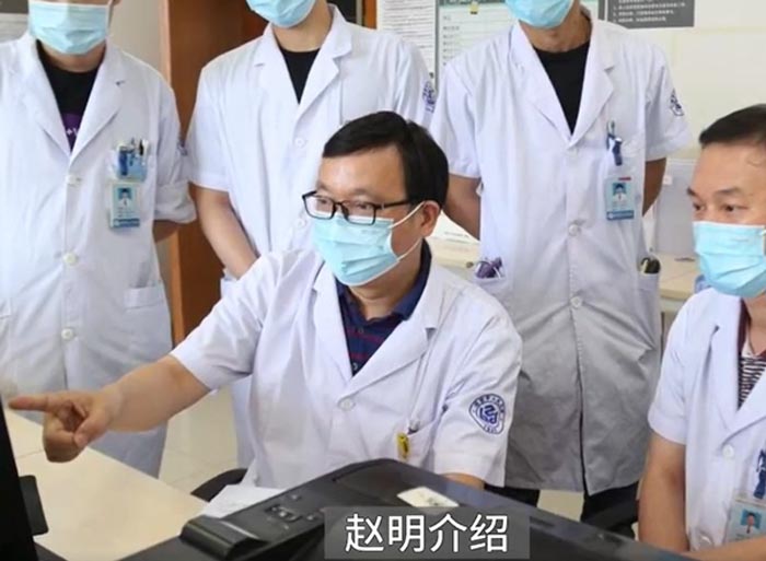 นั่งกินก๋วยเตี๋ยว เจอคนแปลกหน้าทักป่วย