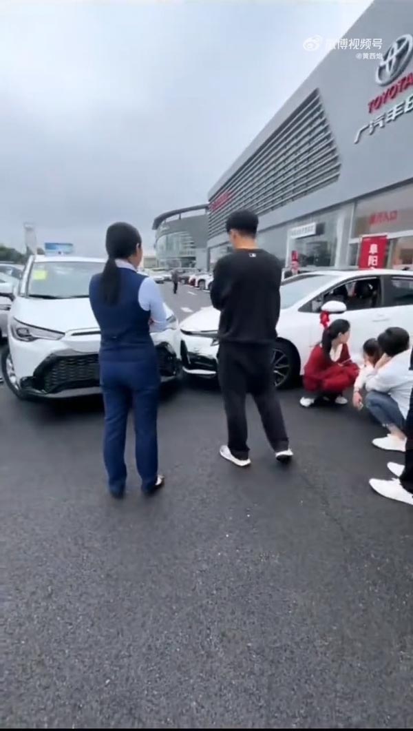 ออกรถใหม่ ขับป้ายแดงชน