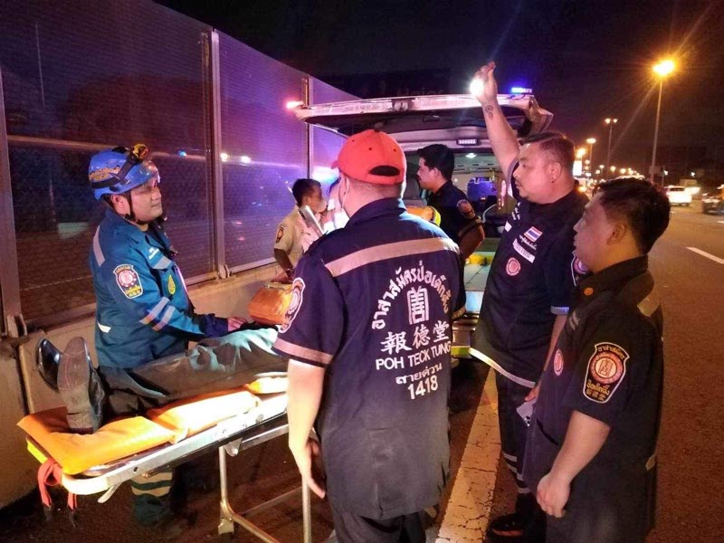 อมร วาณิชวิวัฒน์ ขับรถชนแบริเออร์