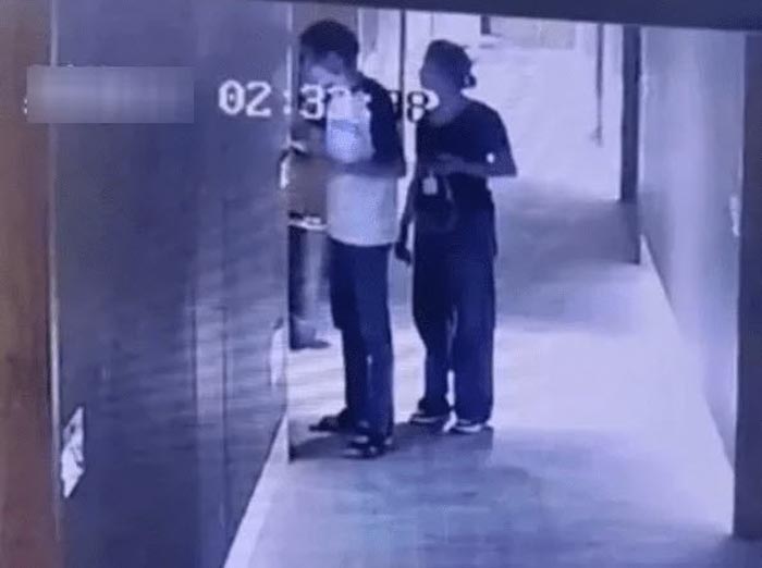 ผอ.สาว เป็นชู้กับผัวเพื่อน