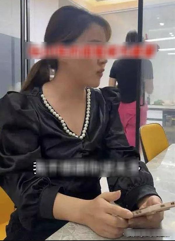 ลูกแต่งงานเพื่อนสนิทแม่เลี้ยง