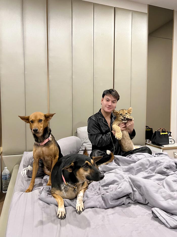 บูม หมูทะ