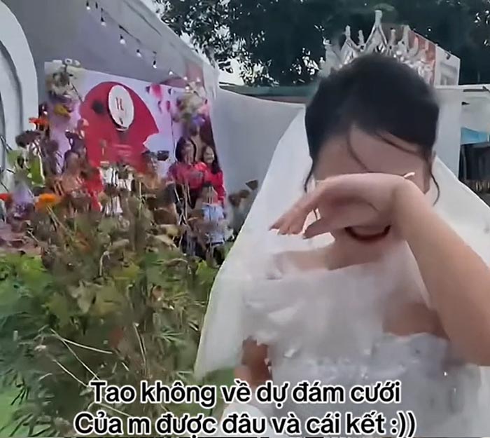 เจ้าสาววิ่งร้องไห้