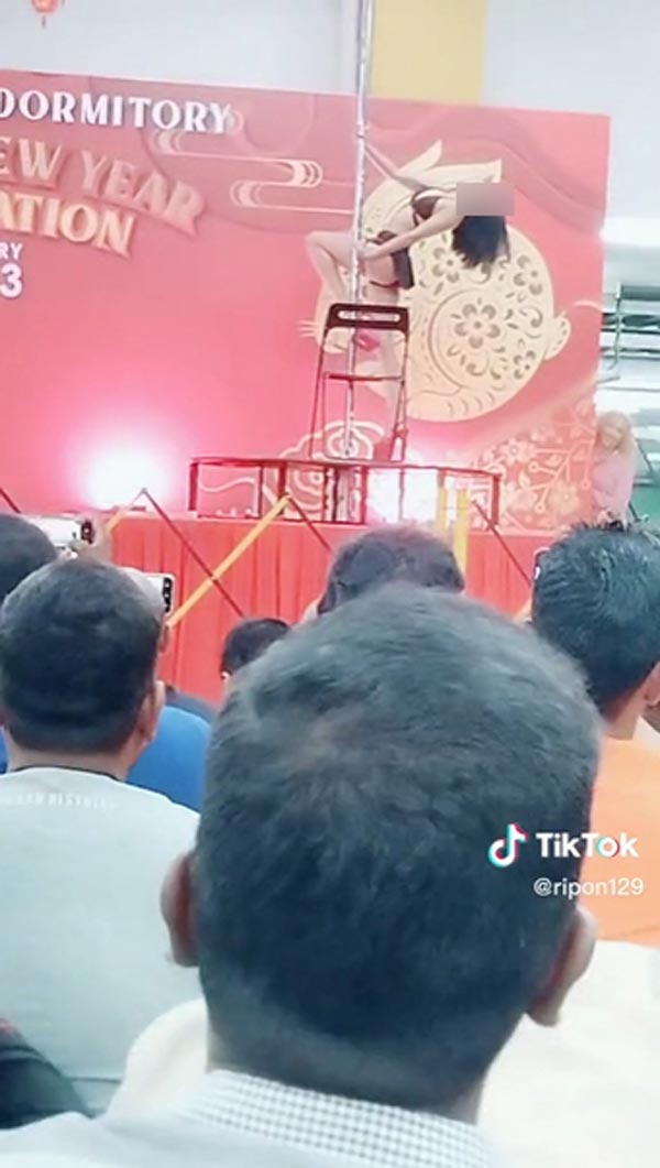 เต้นรูดเสา งานตรุษจีน