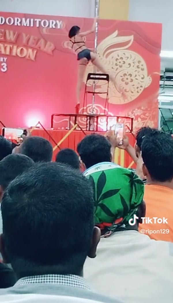 เต้นรูดเสา งานตรุษจีน