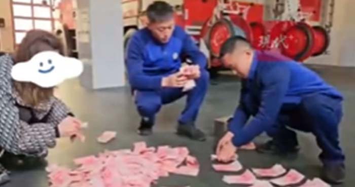 กระปุกออมสิน เด็ก 4 ขวบ