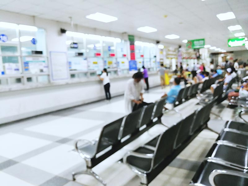 สิทธิการรักษา บัตรทอง 30 บาท และ ประกันสังคม