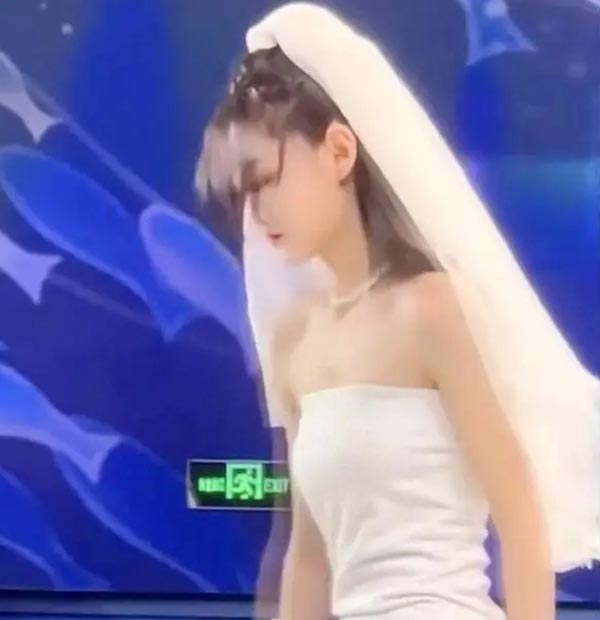 เจ้าสาวถอดชุด ยกเลิกงานแต่ง