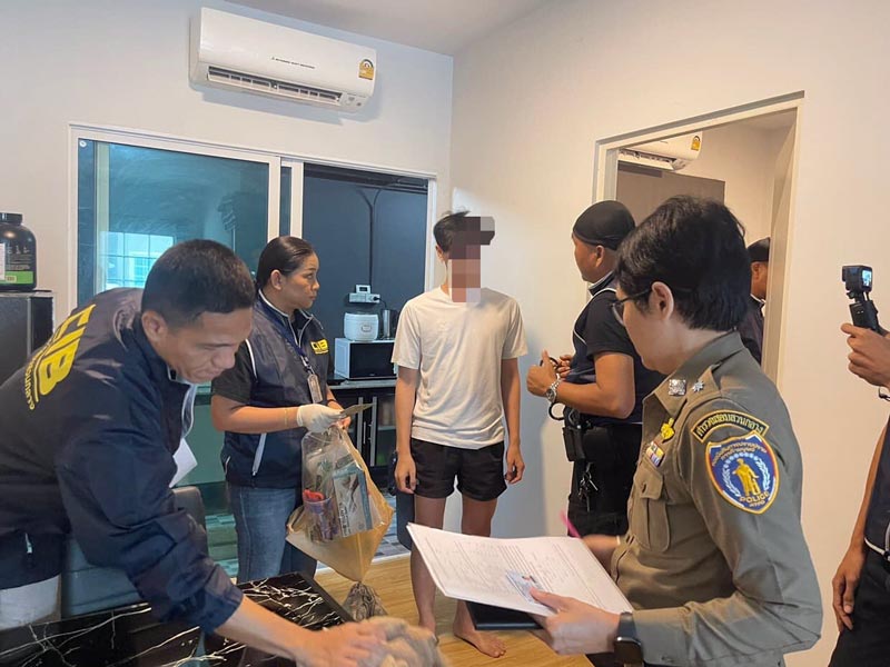 ดาวทวิตเตอร์อดีตพระเล่นหนังโป๊