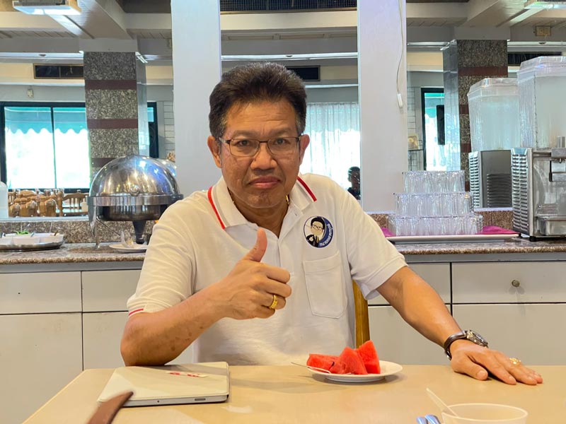 ทนายพัฒน์ ทนายเดชา