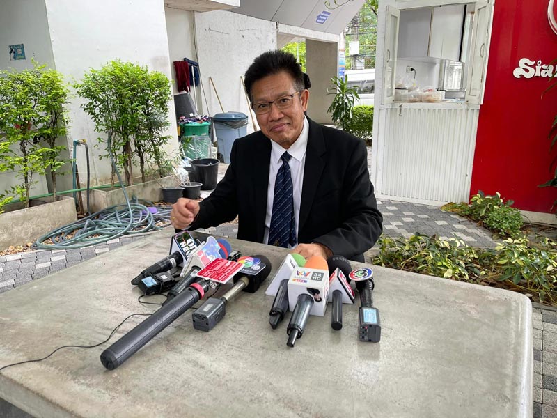 ทนายพัฒน์ ทนายเดชา