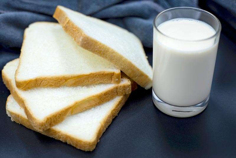 ขนมปัง อาหารไม่เค็ม แต่ทำร้ายไต