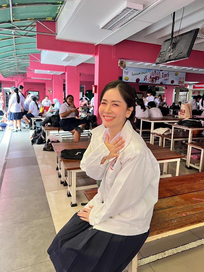 ผอ.พีซ โรงเรียนสตรีศรีสุริโยทัย