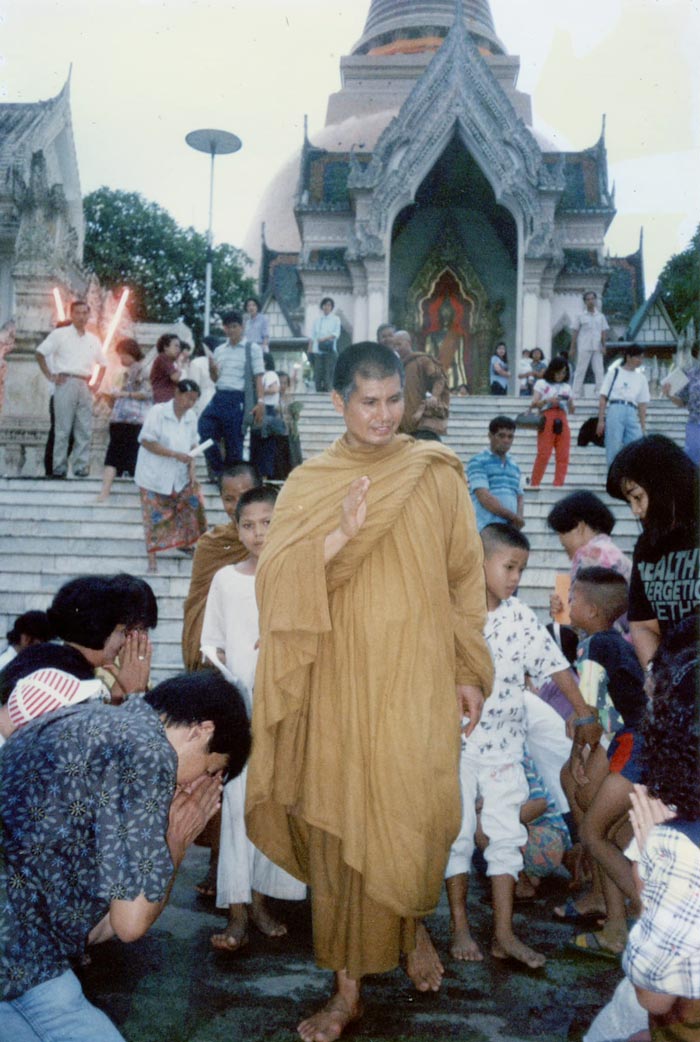 อดีตพระยันตระ เคยมาไทย