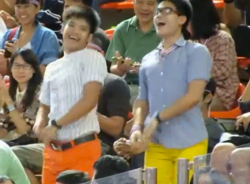 คลิปคู่ซี้เต้น ขอใจเธอแลกเบอร์โทร ของหญิงลี ศรีจุมพล