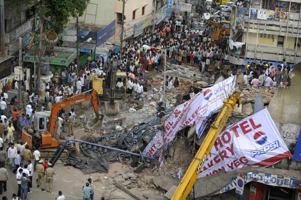 โรงแรมถล่มในอินเดีย