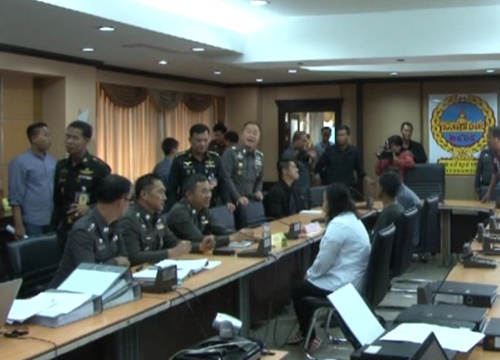 ทหารคุมตัว 3 พยาน ทหารคุมตัว 3 พยาน