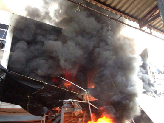 ไฟไหม้ตลาดพรธิสาร คลอง 10 ดับ 2 เจ็บ 7