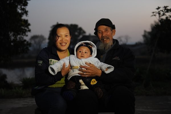 คู่รักต่างวัย