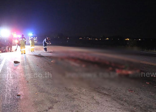 อุบัติเหตุสยอง รถชนหญิงเก็บของเก่าข้างทาง ร่างเละ