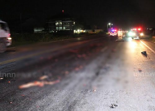 อุบัติเหตุสยอง รถชนหญิงเก็บของเก่าข้างทาง ร่างเละ