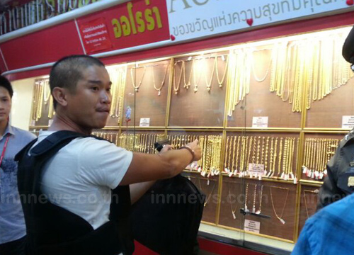  รวบโจรปล้นร้านทองออโรร่า สารภาพหน้าตาย จะทำผิดต้องไม่กลัวกฎหมาย