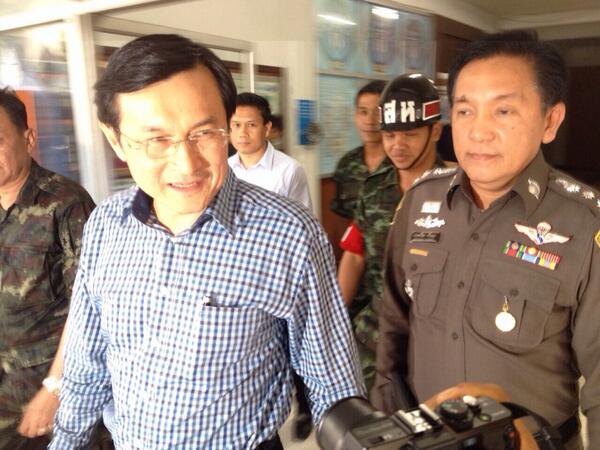 จาตุรนต์ ฉายแสง