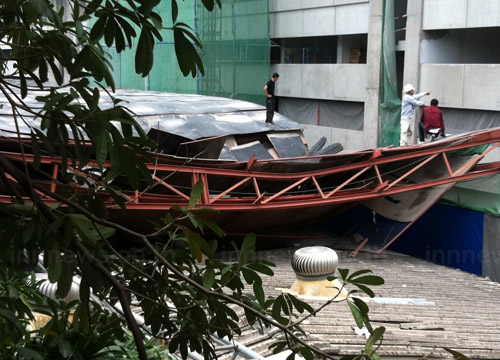 เครนก่อสร้างคอนโดฯ ถล่ม