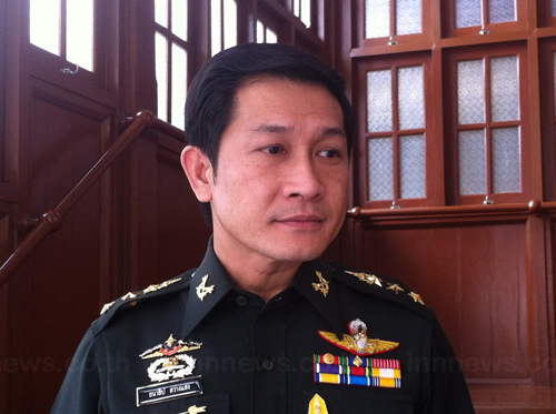 พ.อ.ธนาธิป สว่างแสง 