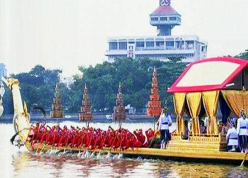 ขบวนพยุหยาตราทางชลมารค 2555