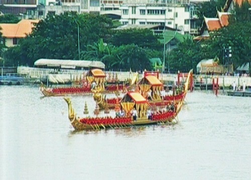 ขบวนพยุหยาตราทางชลมารค 2555