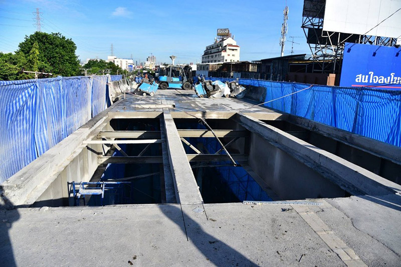 ปิดสะพานข้ามแยกศรีนครินทร์-พัฒนาการ